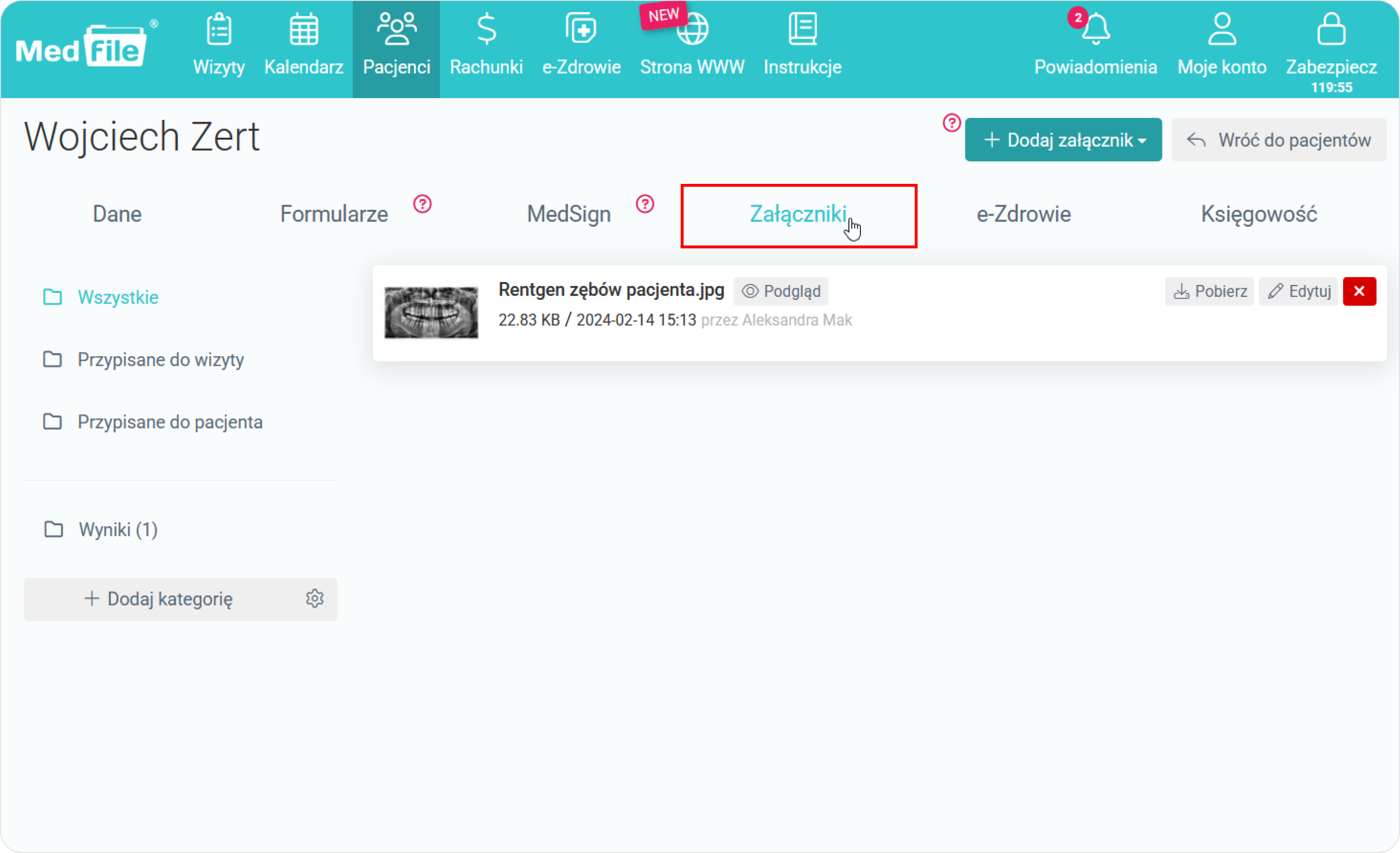 Wejdź w zakładkę załączniki